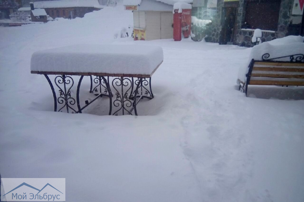 На Чегете уже 25 см свежего снега